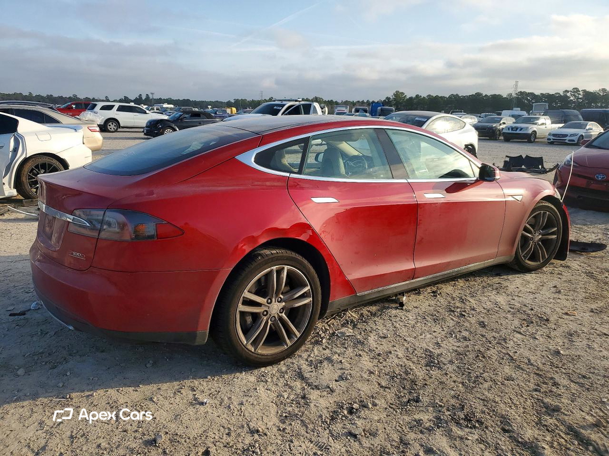 Tesla Model S 2013