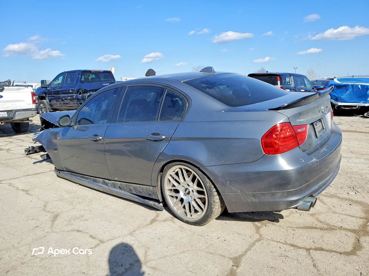 BMW Series 3 2010