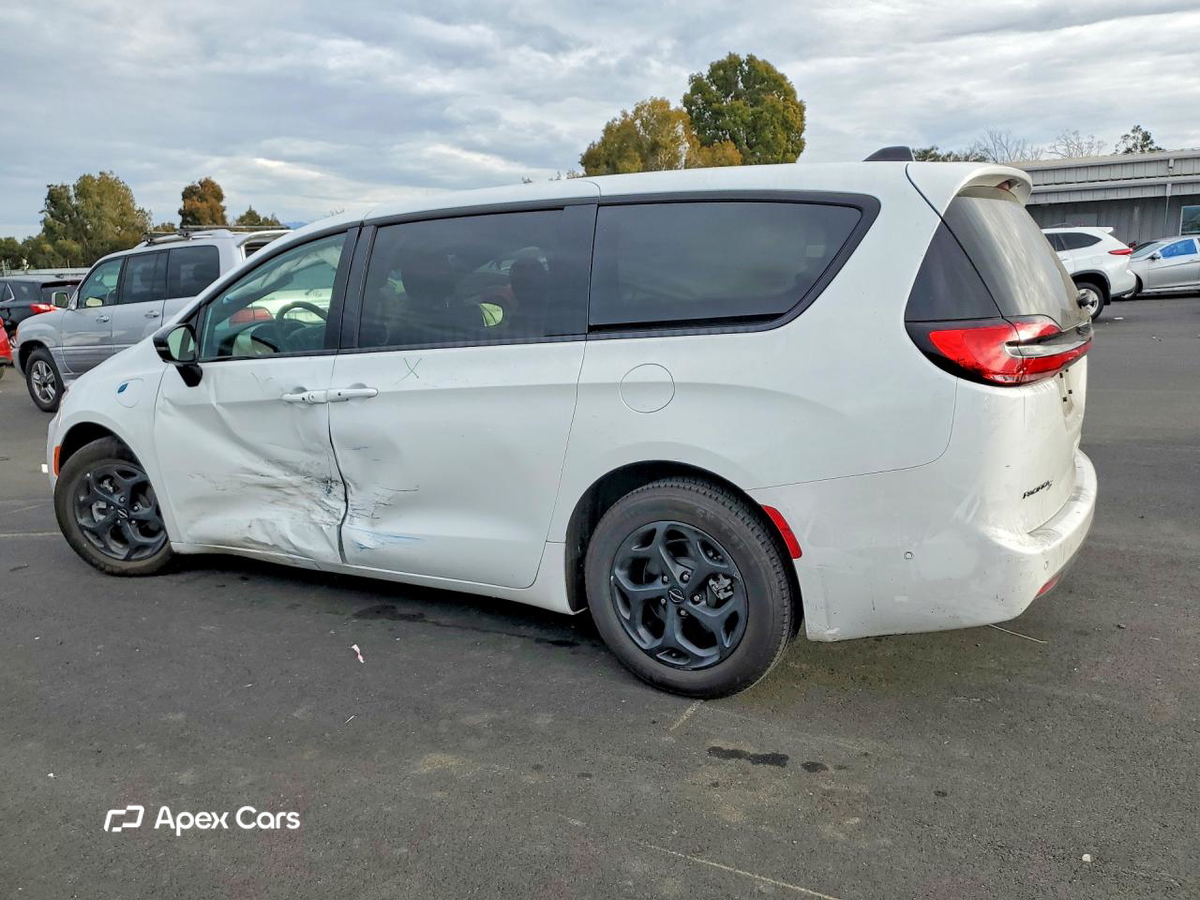 Chrysler Pacifica 2023