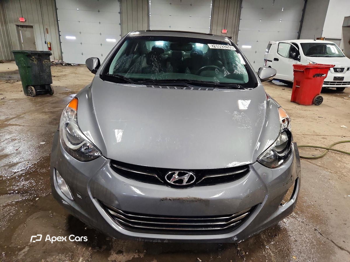 Hyundai Elantra 2013