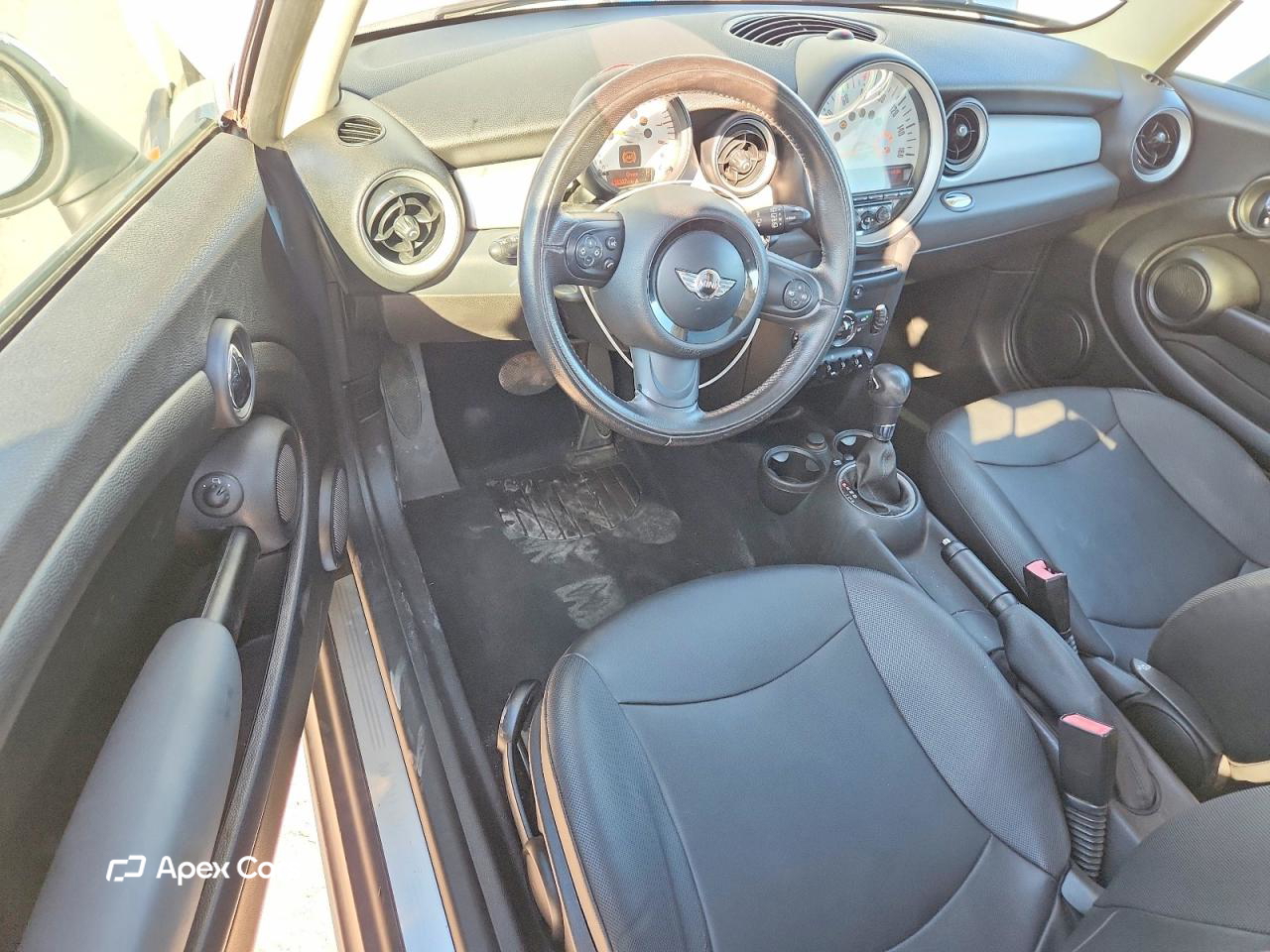 MINI Cooper 2011