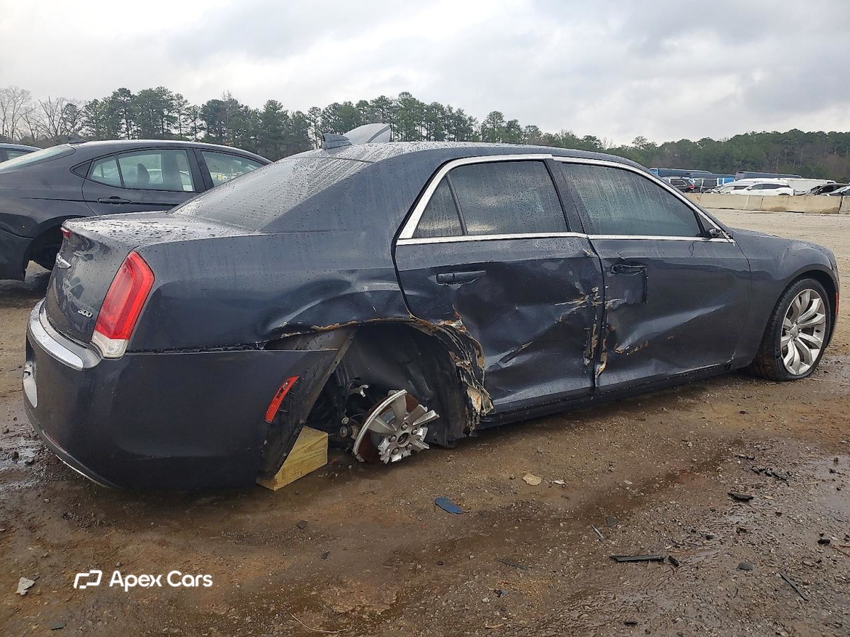 Chrysler 300 2016