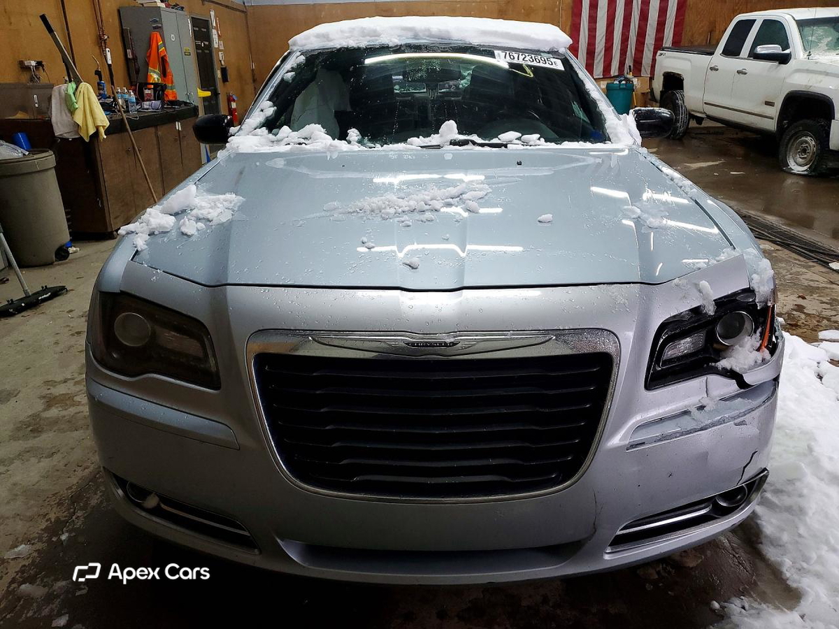 Chrysler 300 2013