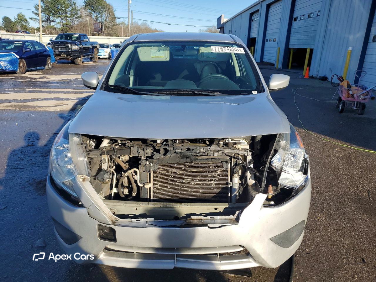 Nissan Versa 2018