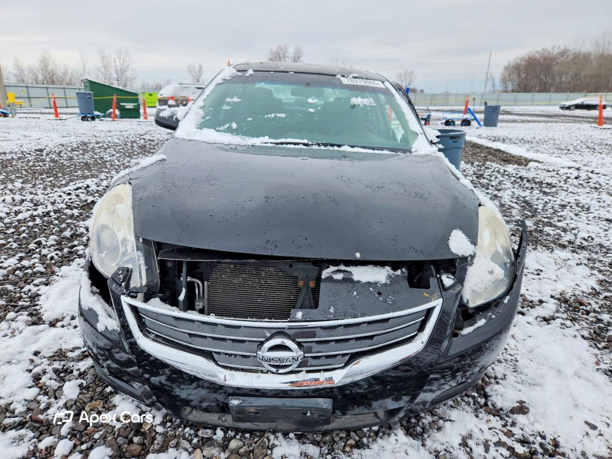 Nissan Altima 2010