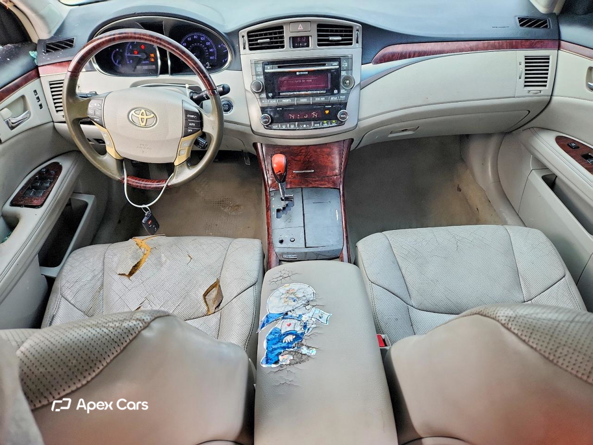 Toyota Avalon 2011