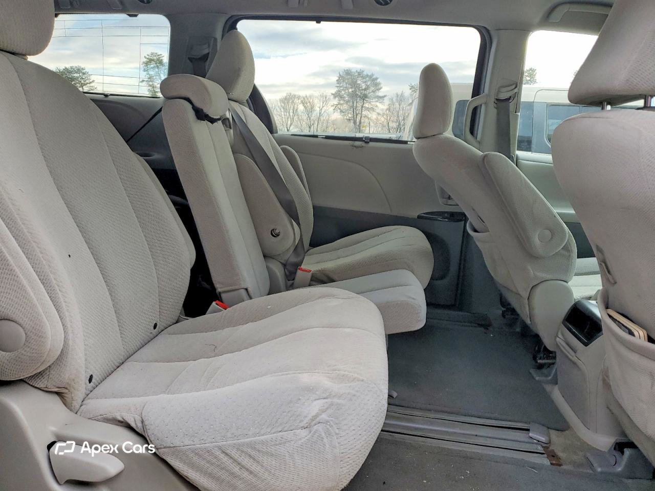 Toyota Sienna 2011