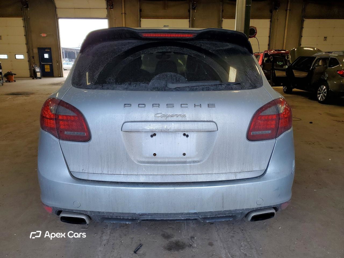 Porsche Cayenne 2011