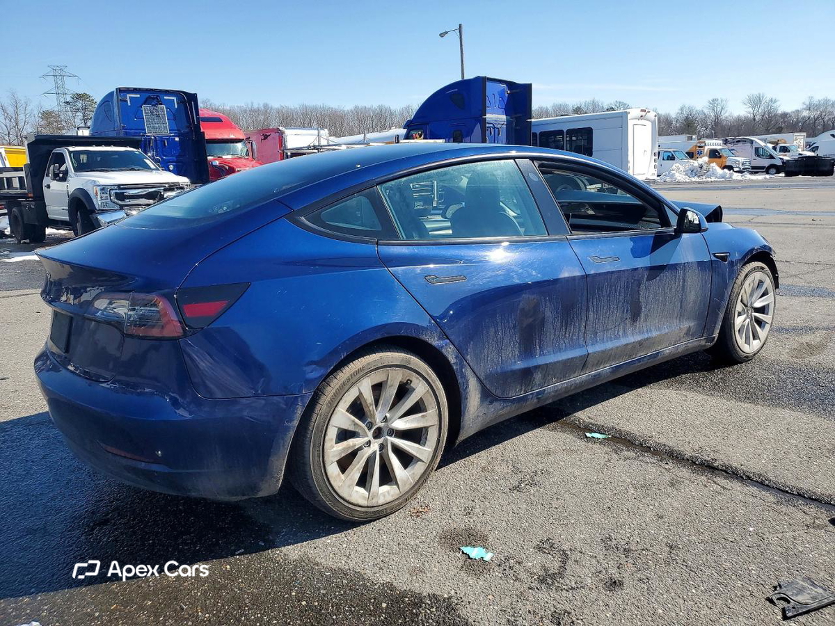 Tesla Model 3 2022