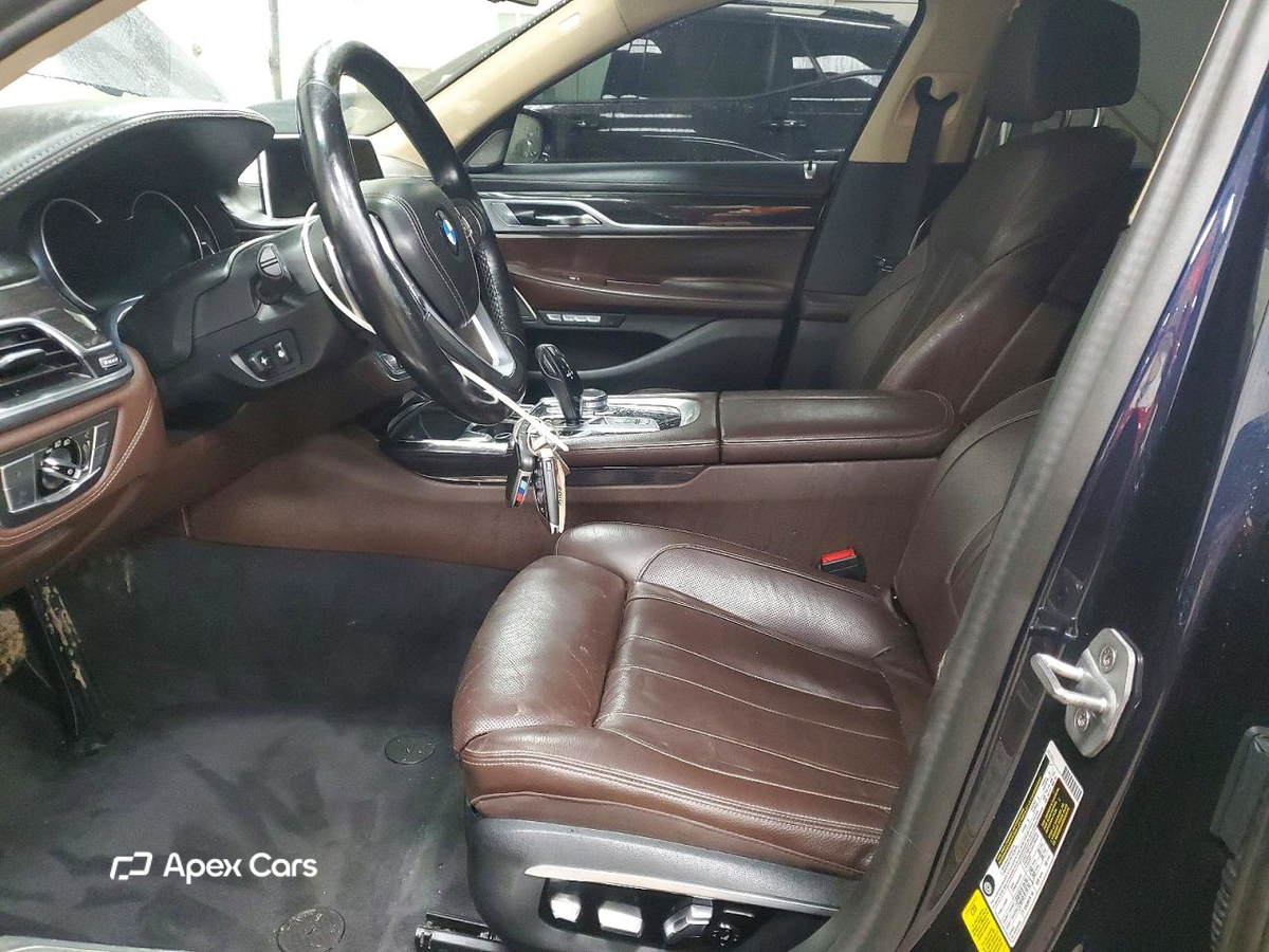 BMW Series 7 2016