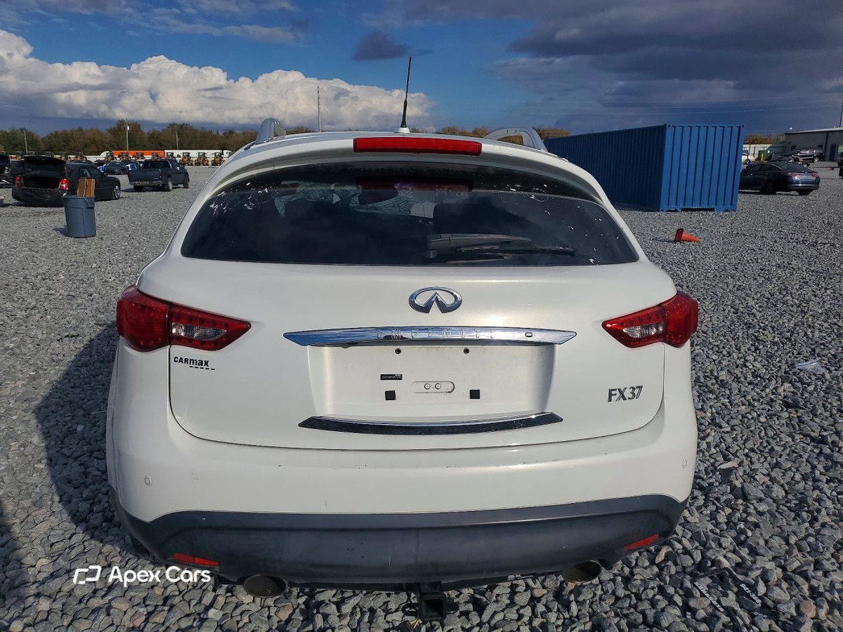 Infiniti FX 2013