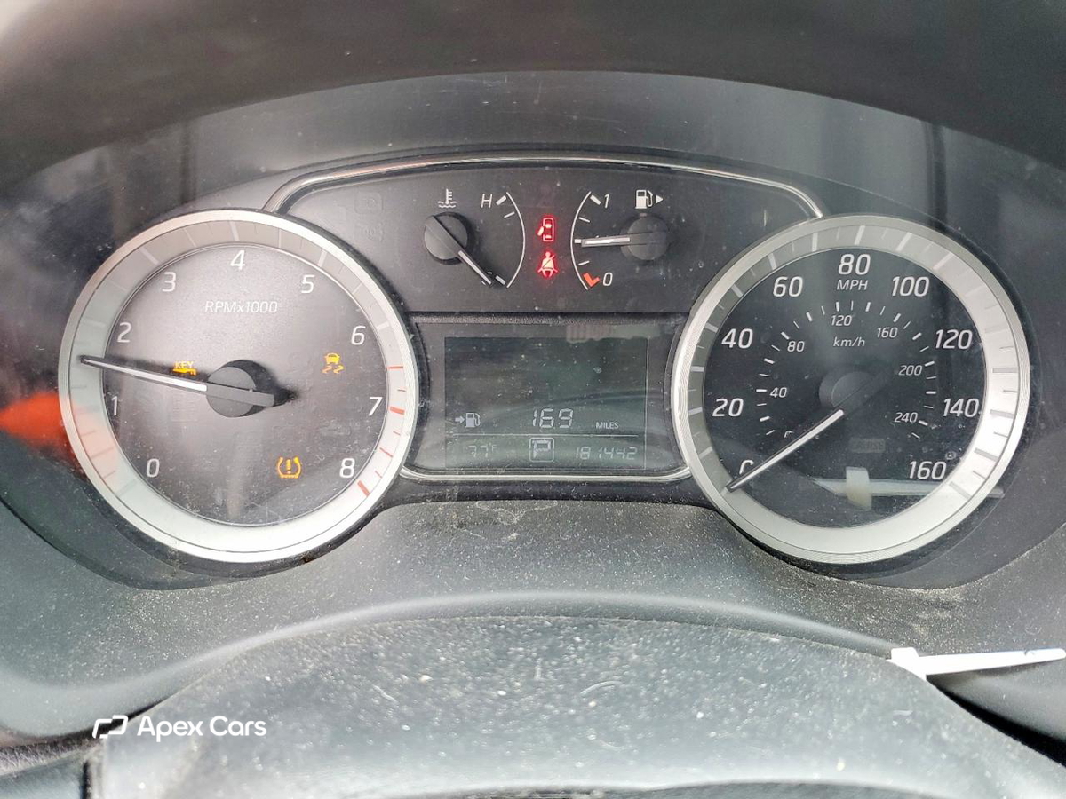 Nissan Sentra 2015