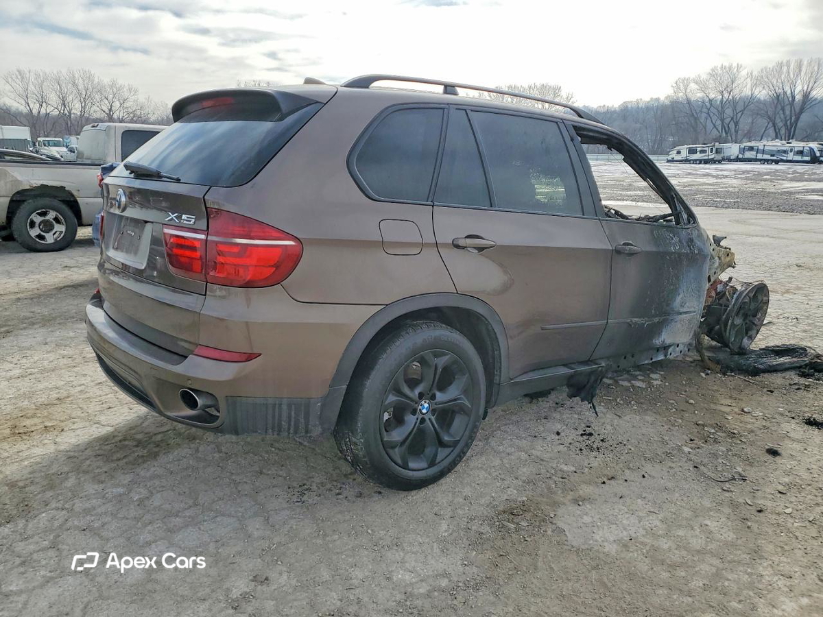 BMW X5 2011