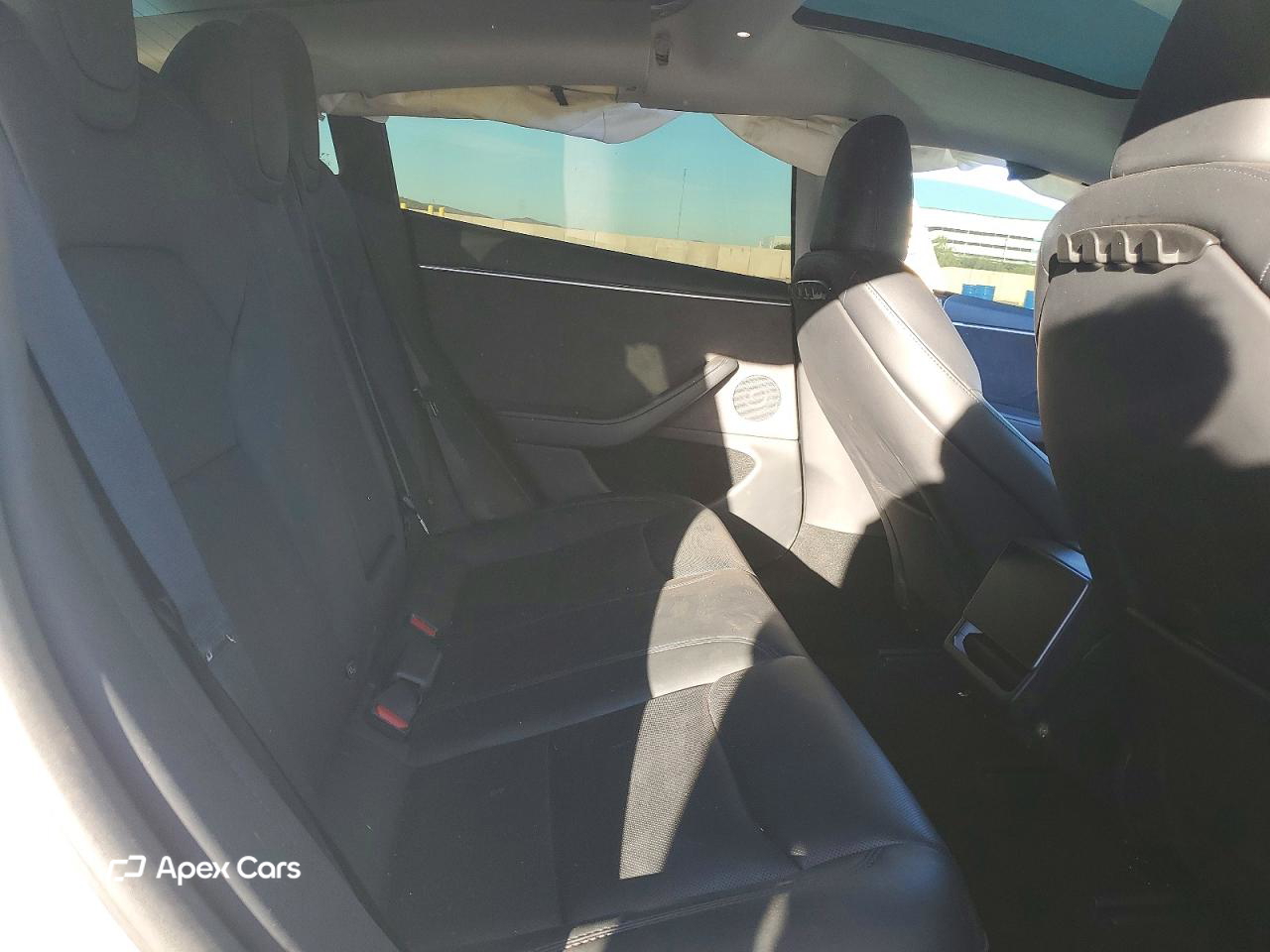 Tesla Model 3 2024