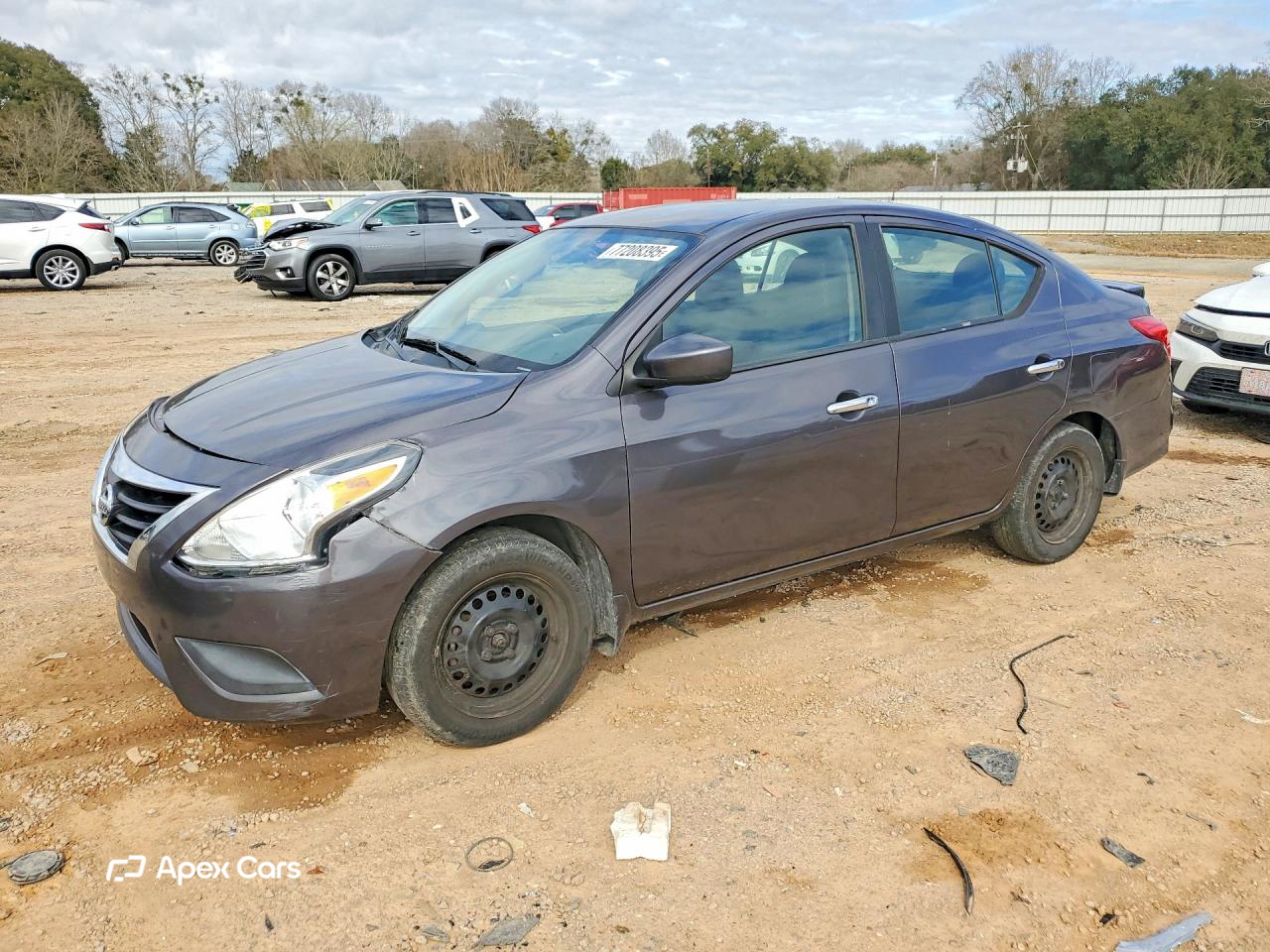 Nissan Versa 2015