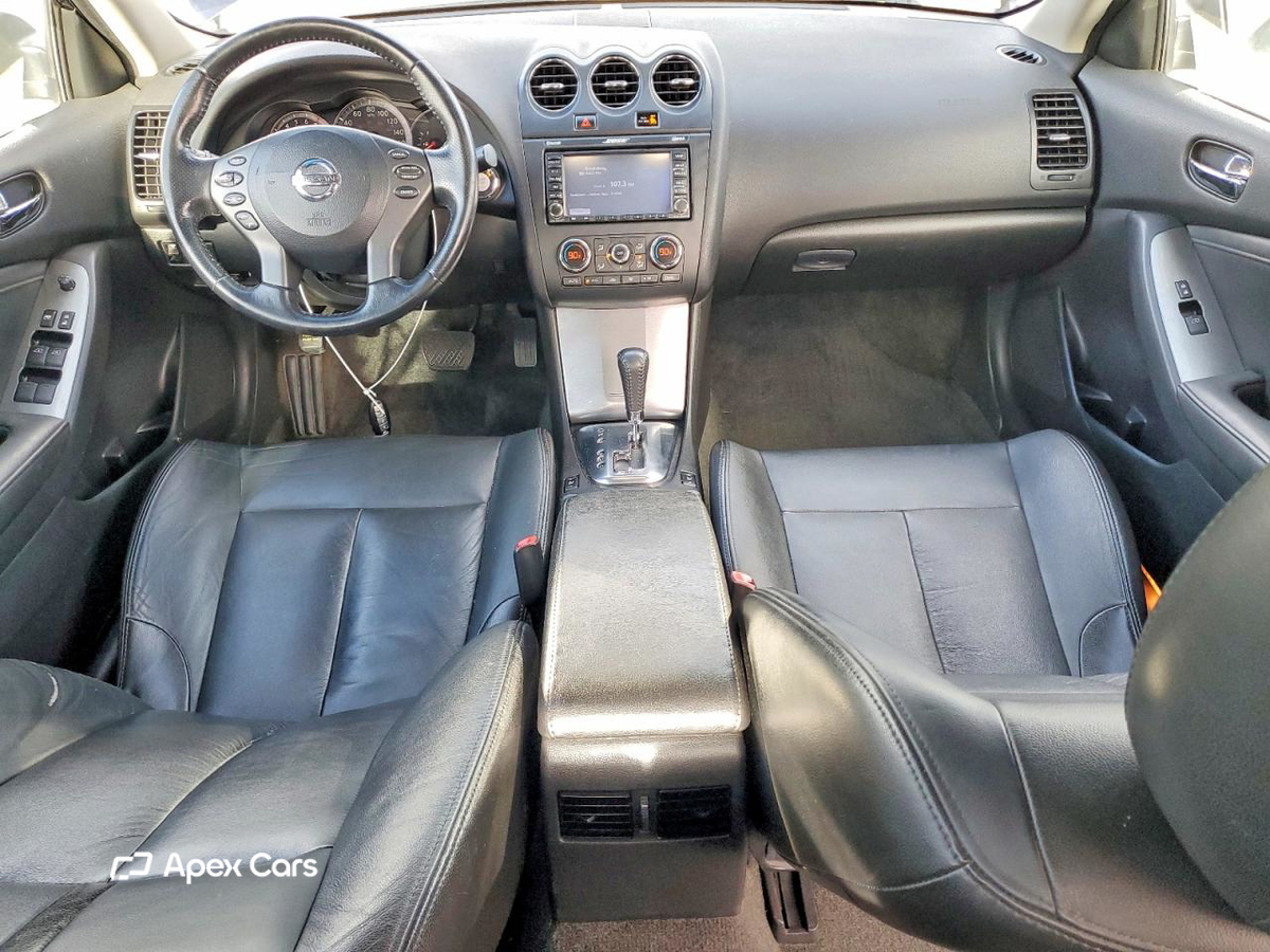 Nissan Altima 2012