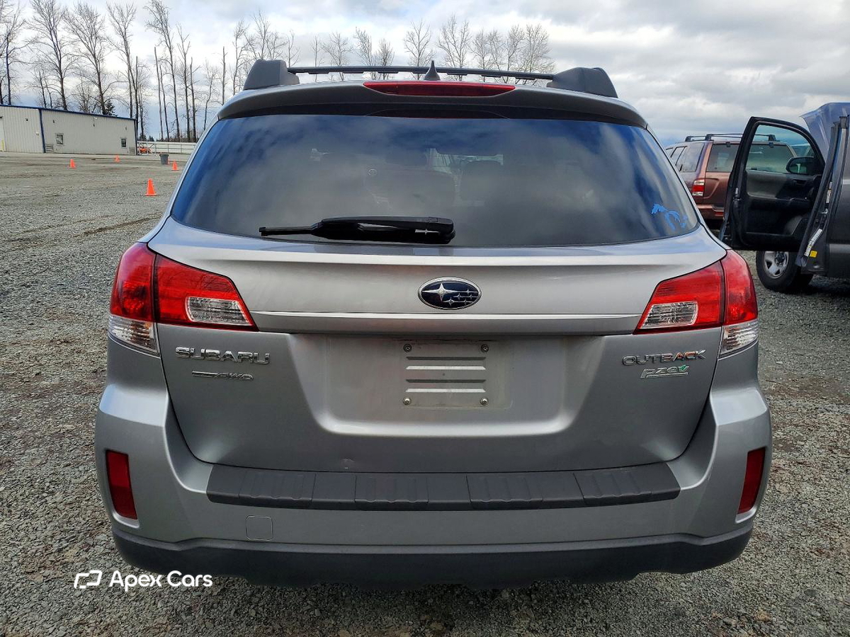 Subaru Outback 2011