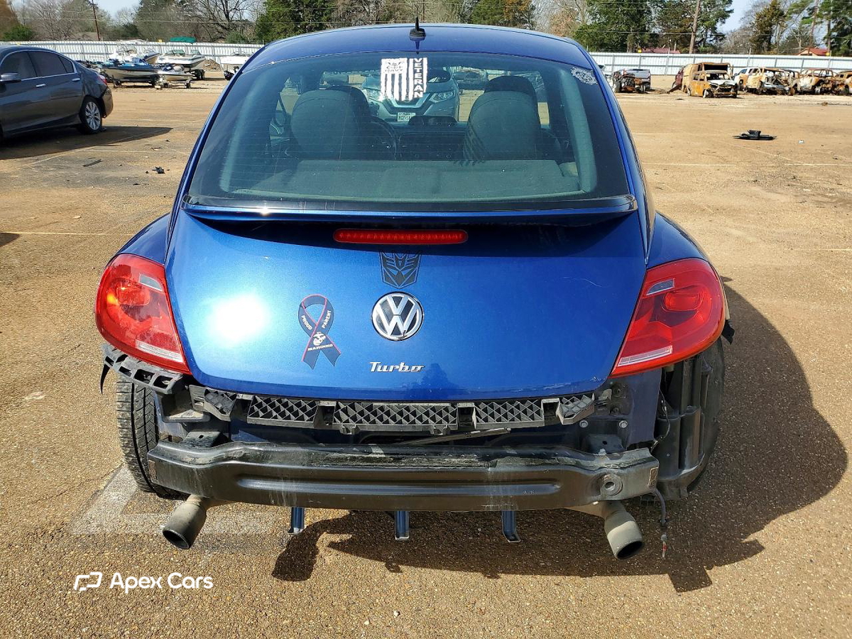 Volkswagen Beetle 2013