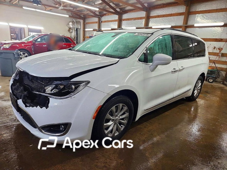 Chrysler Pacifica 2017 - Zdjęcie 1 z 14