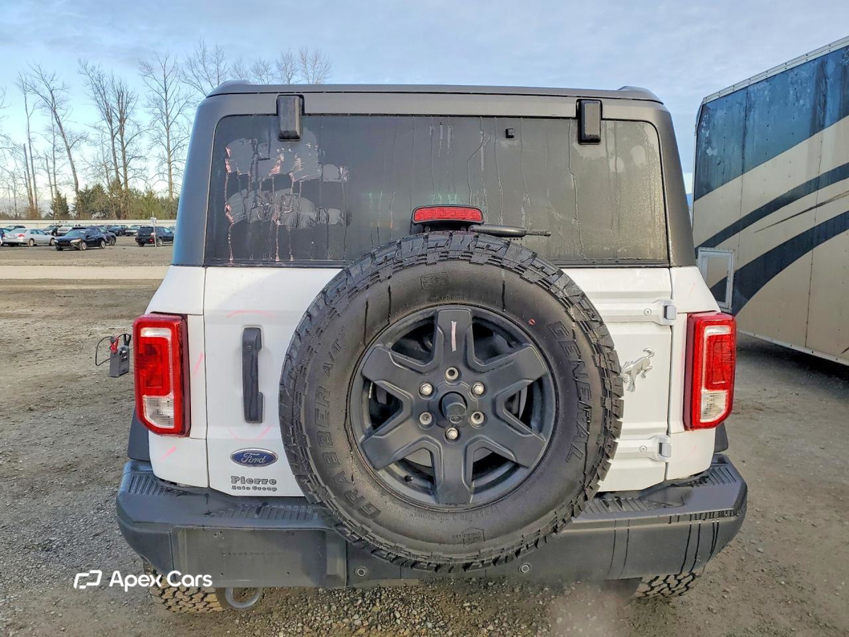 Ford Bronco 2024