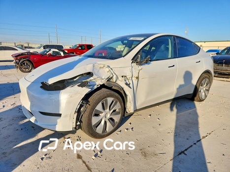 Tesla Model Y 2023 - Image 1 of 13