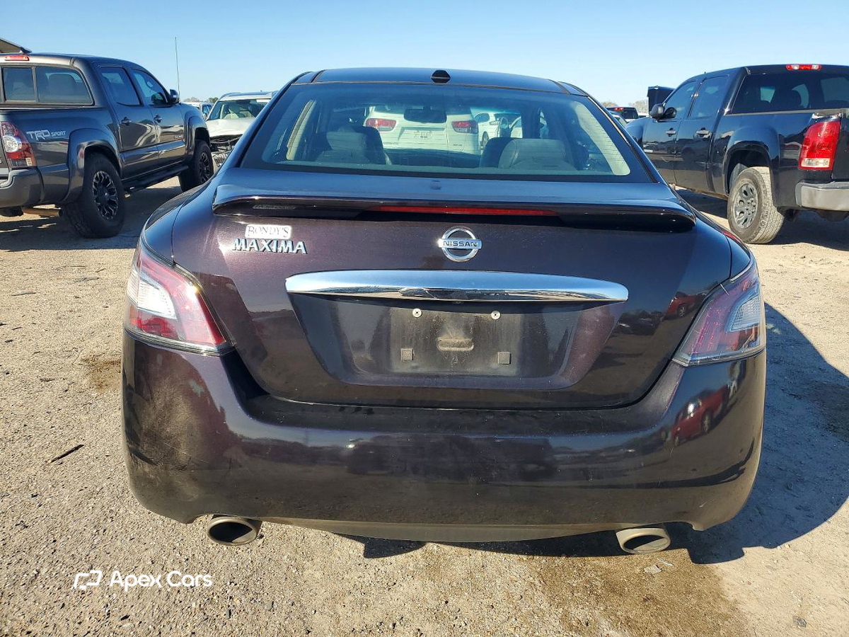 Nissan Maxima 2014