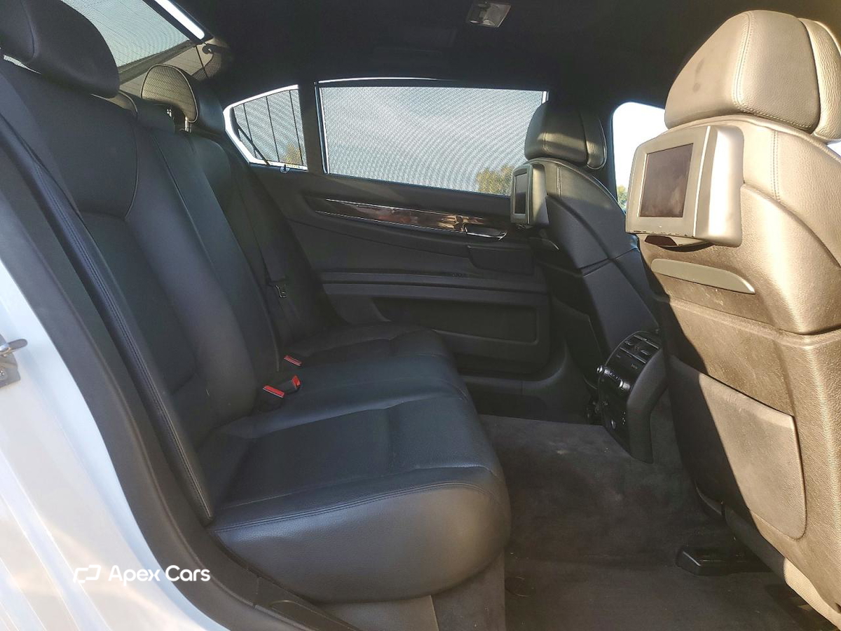 BMW Series 7 2011