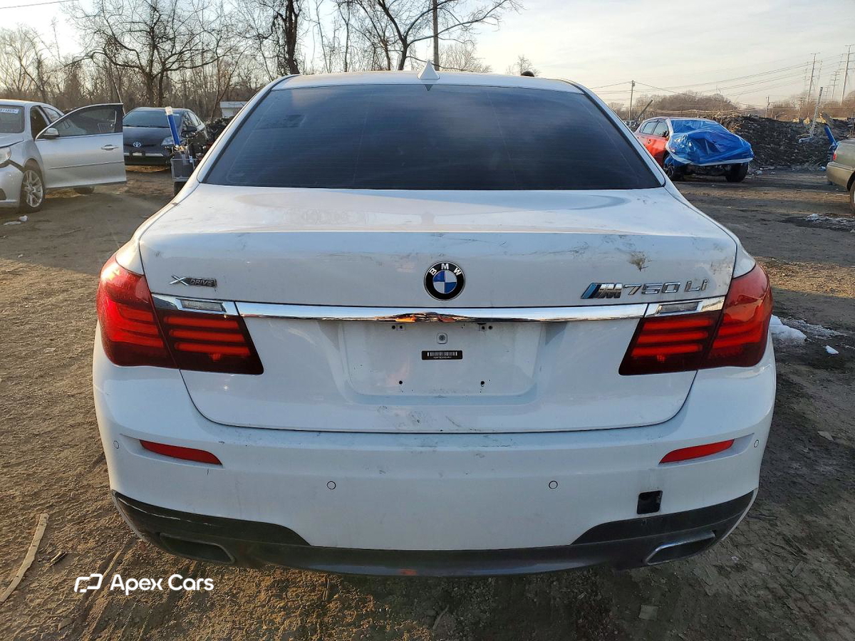 BMW Series 7 2015