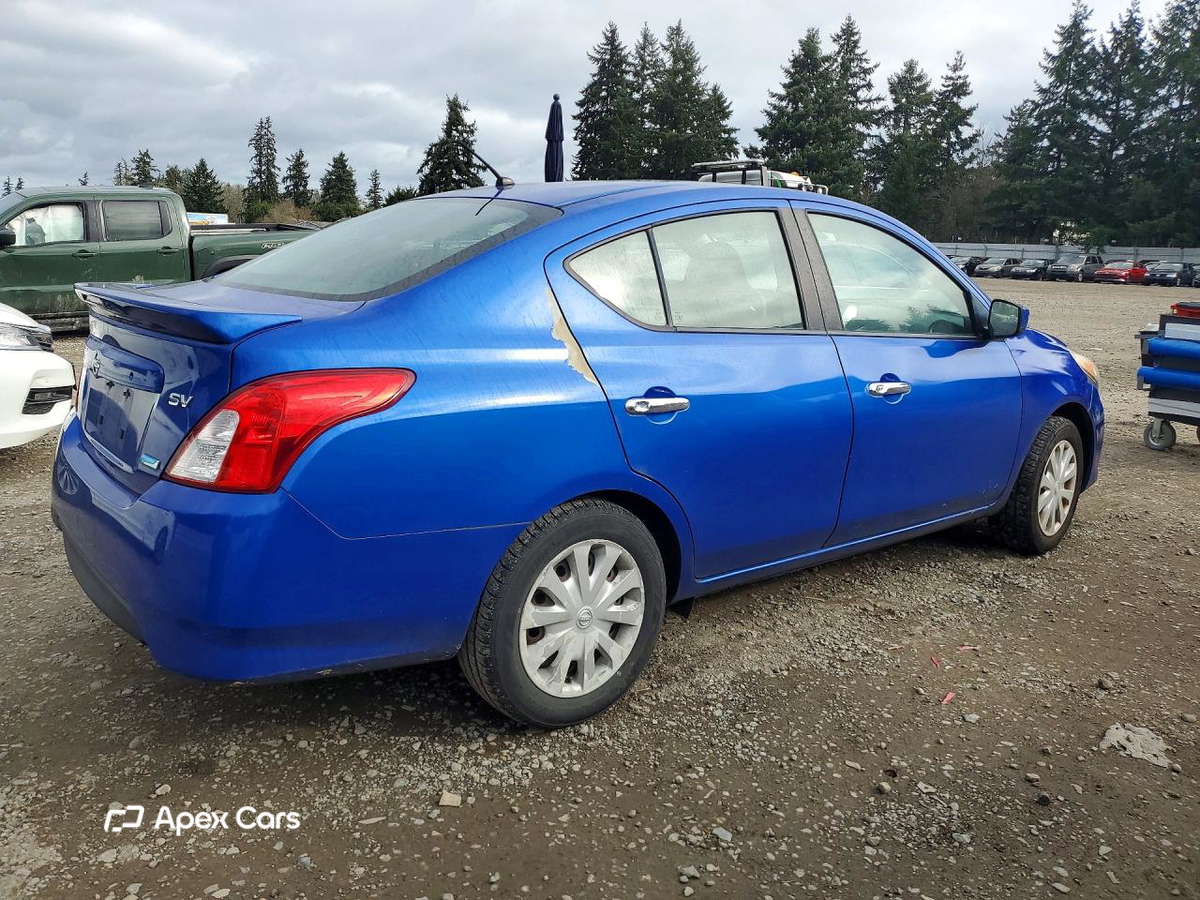 Nissan Versa 2016