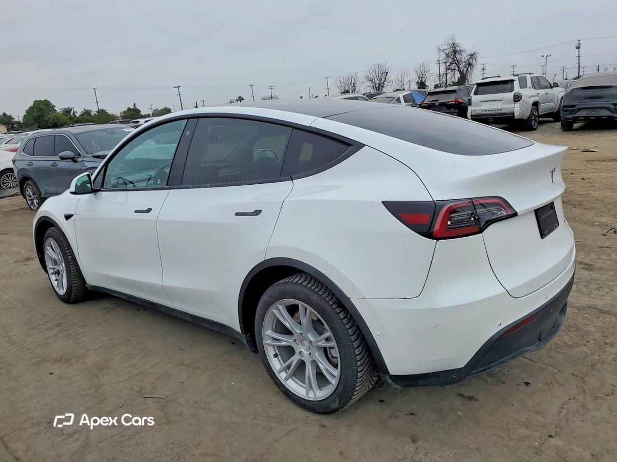 Tesla Model Y 2022