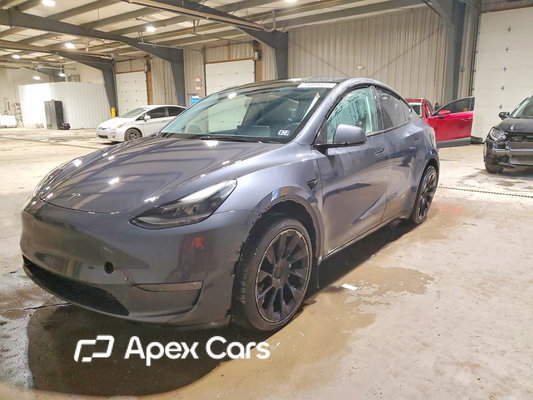 Tesla Model Y 2023 - Zdjęcie 1 z 14