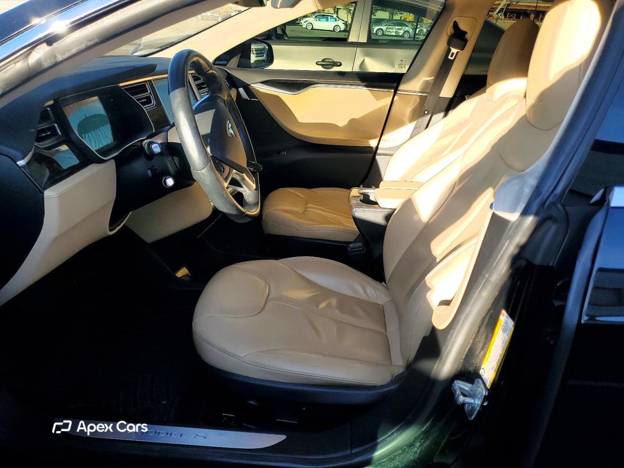 Tesla Model S 2015