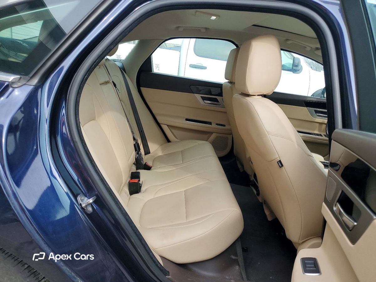 Jaguar XF 2016