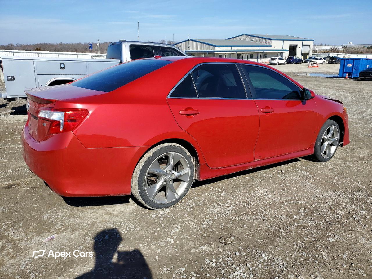Toyota Camry 2012