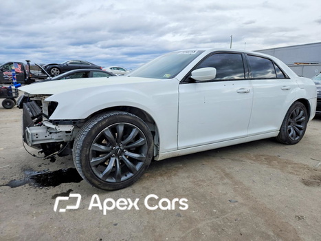 Chrysler 300 2014 - Image 1 of 12
