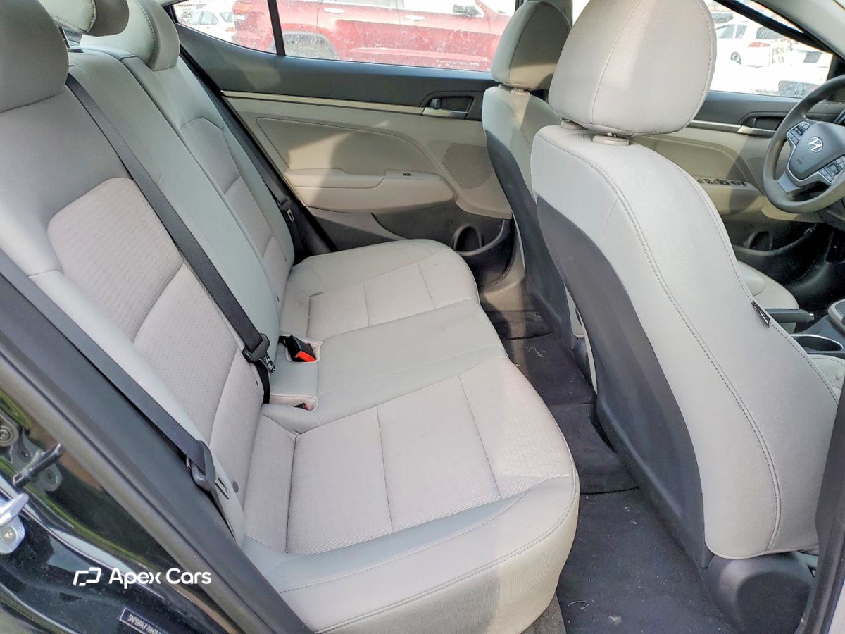 Hyundai Elantra 2017