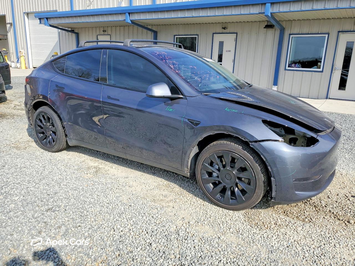 Tesla Model Y 2022