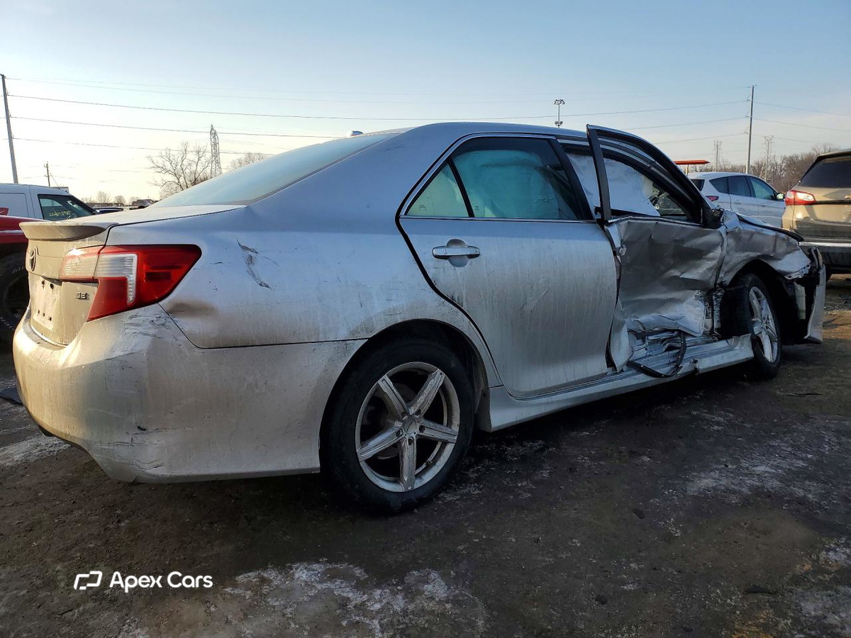 Toyota Camry 2012