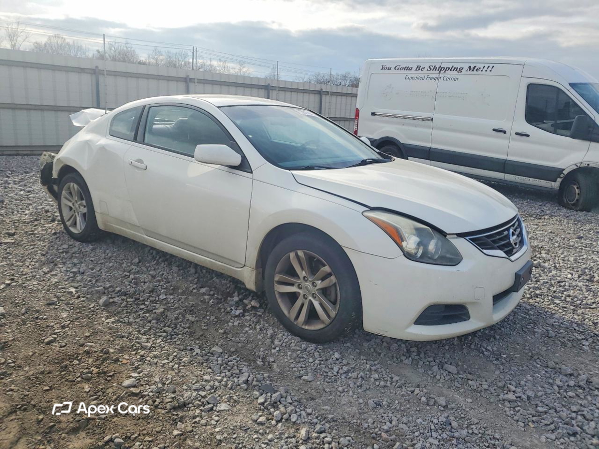 Nissan Altima 2012