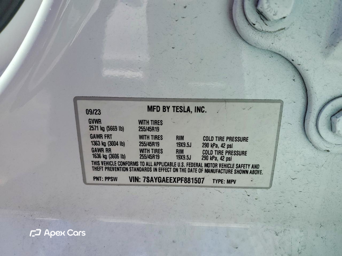 Tesla Model Y 2023
