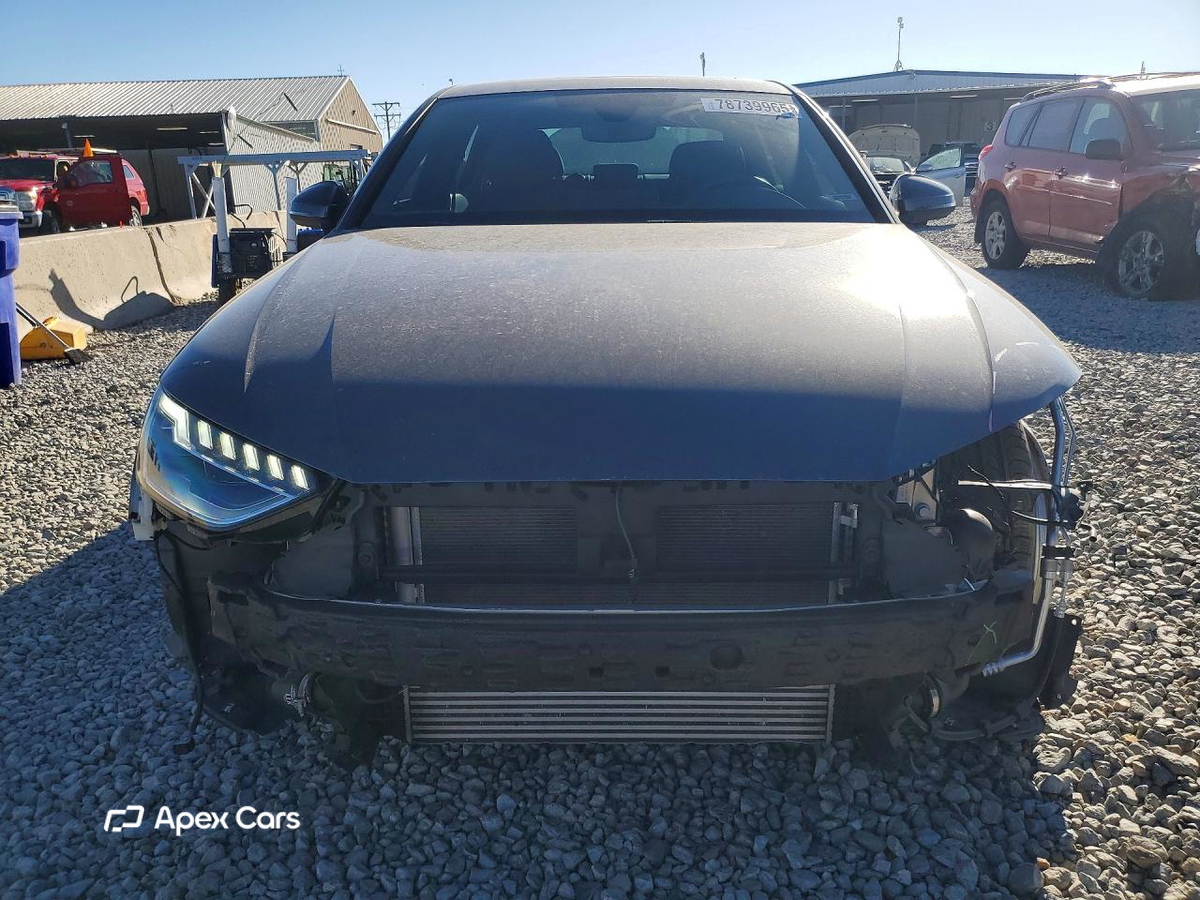 Audi A4 2023
