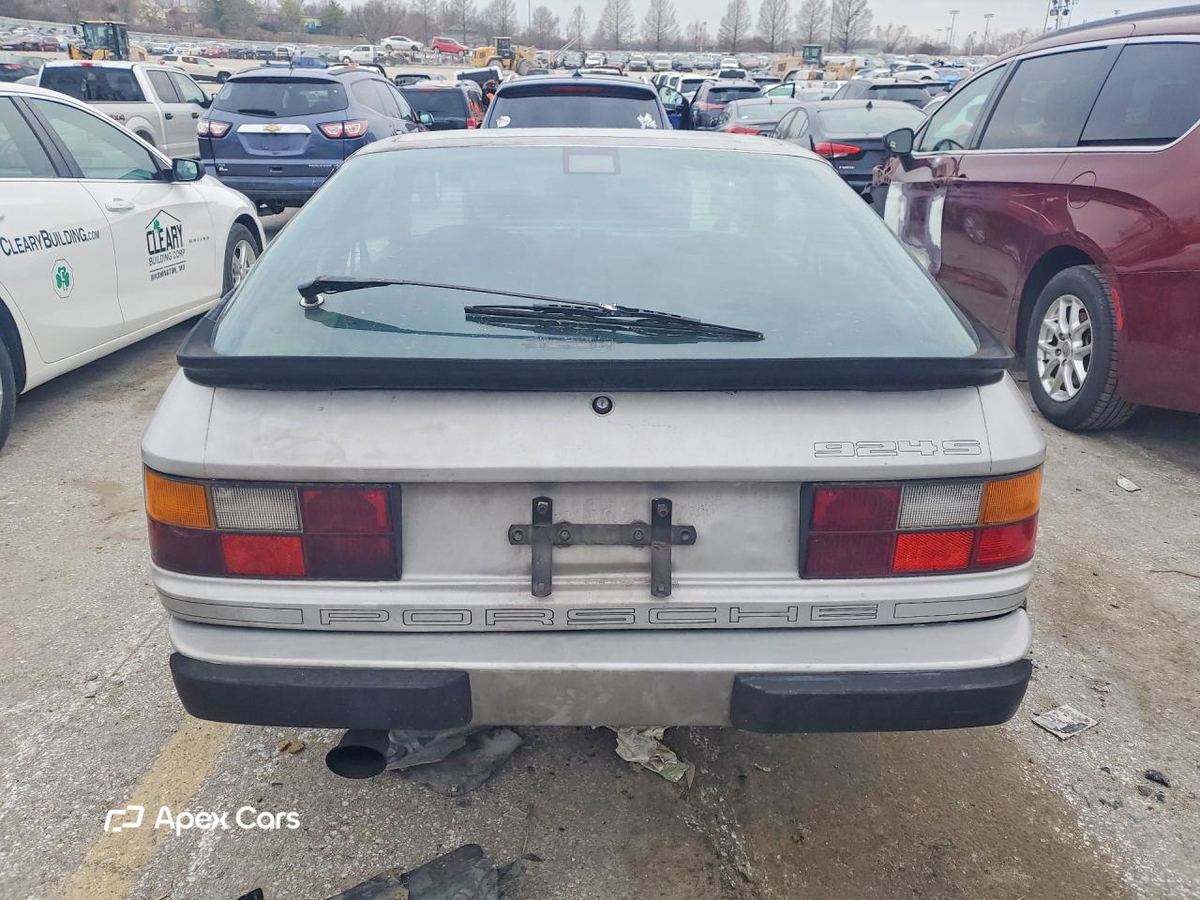 Porsche 924 1987