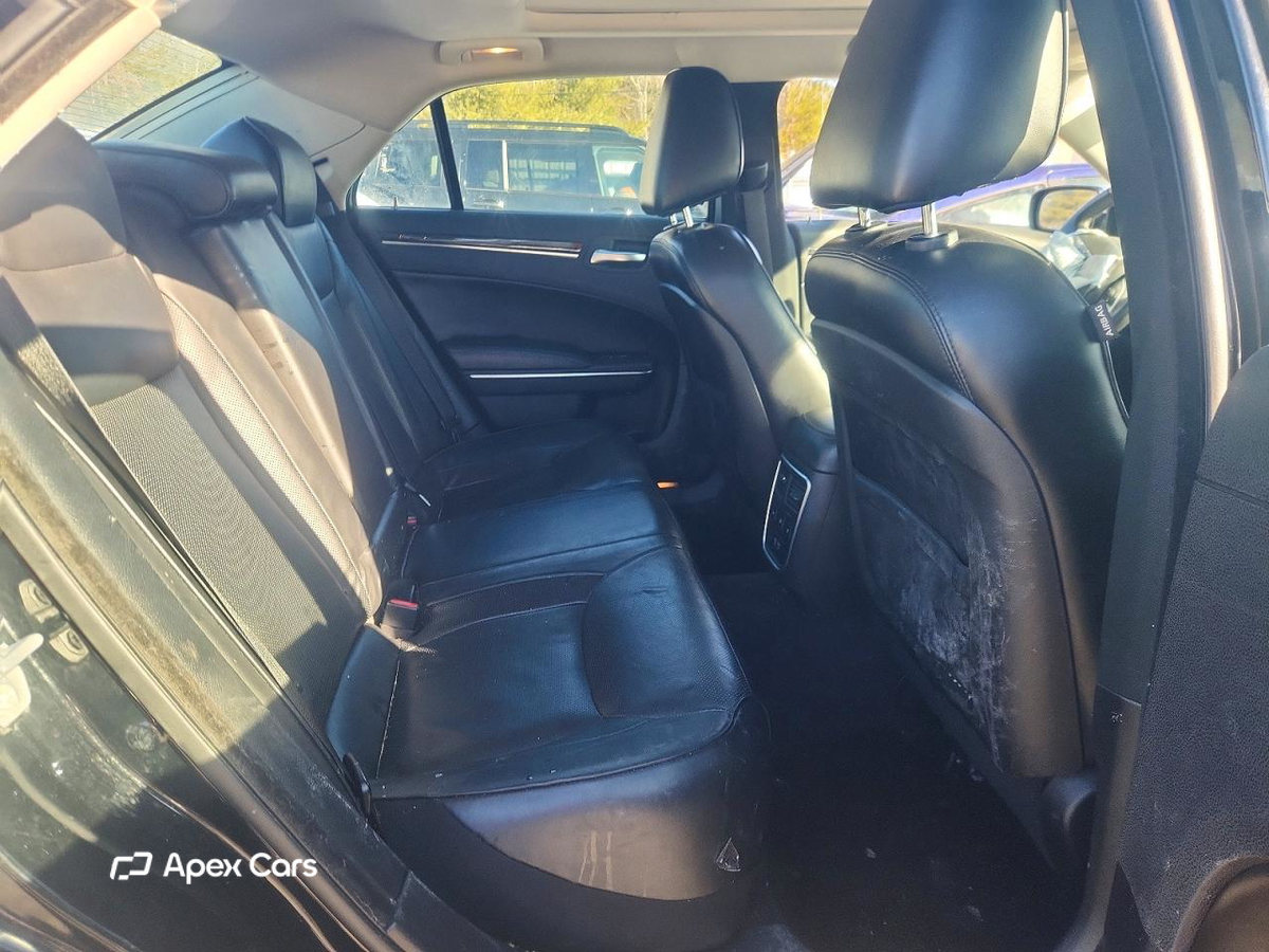 Chrysler 300 2016