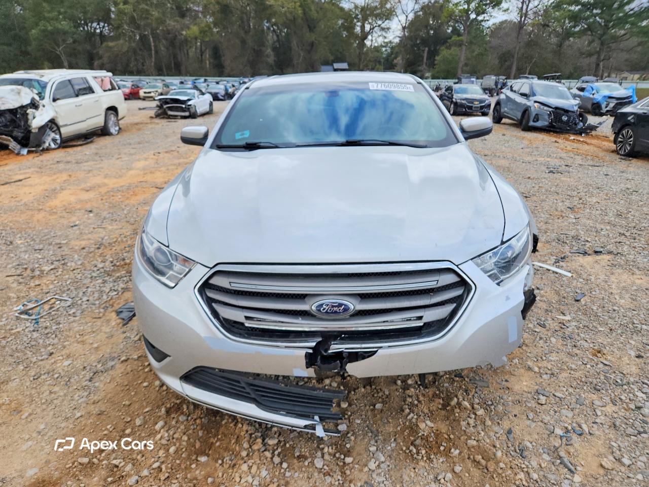 Ford Taurus 2017