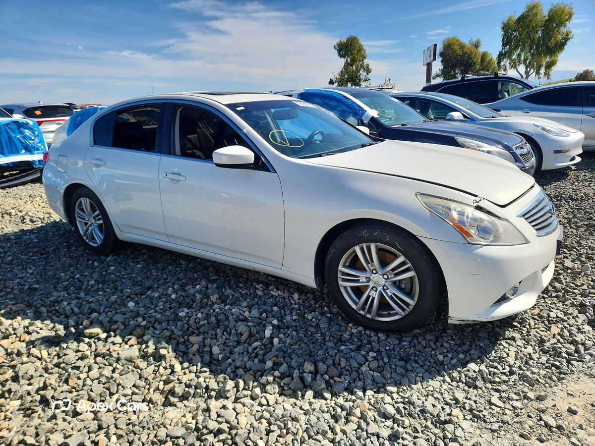 Infiniti G 2013