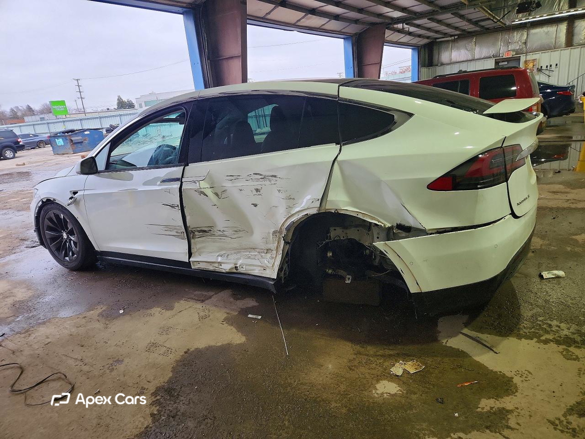 Tesla Model X 2016