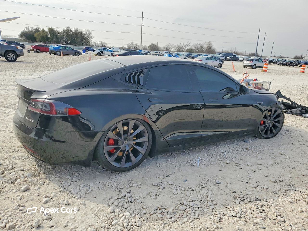 Tesla Model S 2021