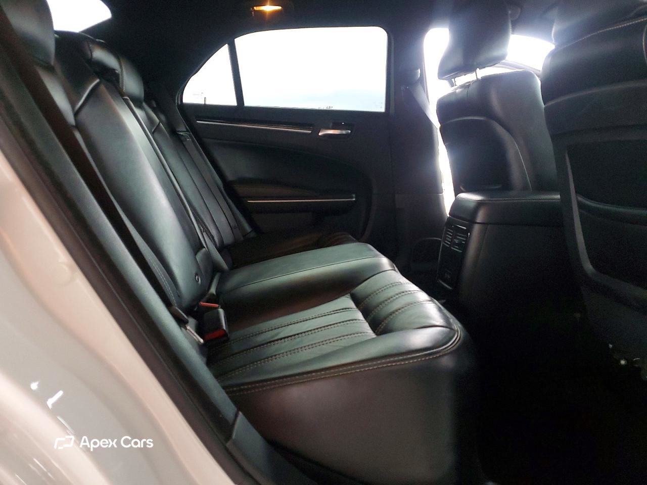 Chrysler 300 2019