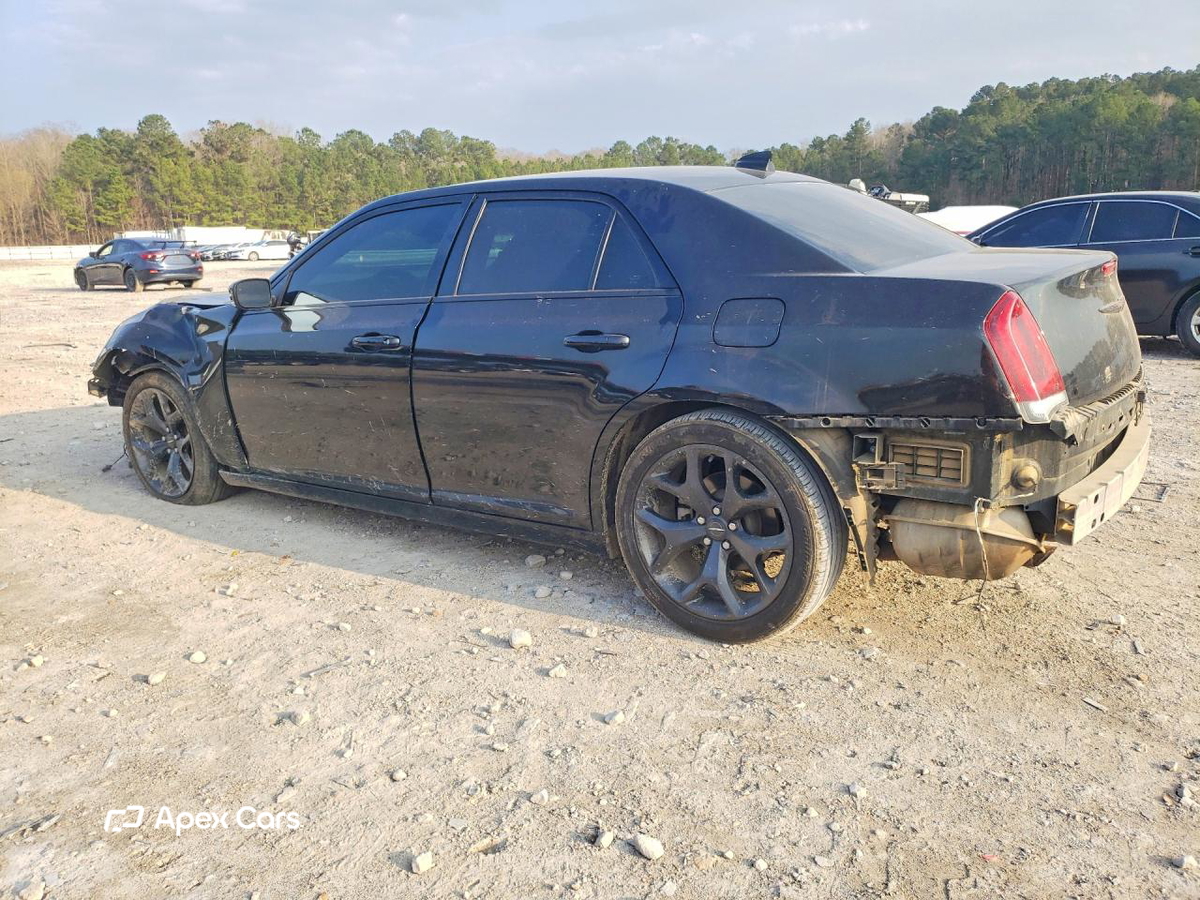 Chrysler 300 2021