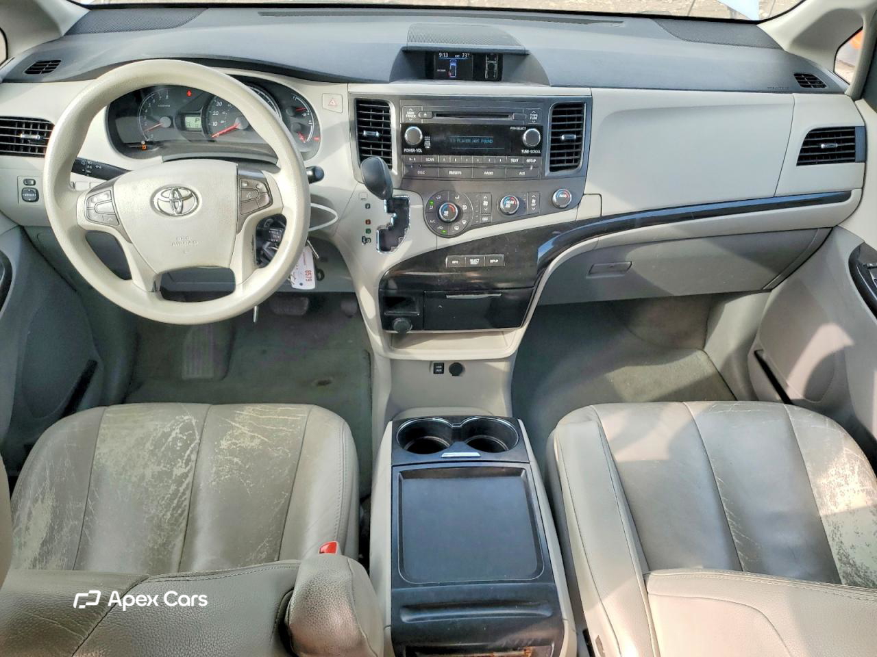 Toyota Sienna 2011